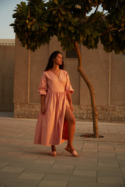 Aali Dress in Organic Cotton, sustainable women's dress handmade in Dubai | Sustainably U