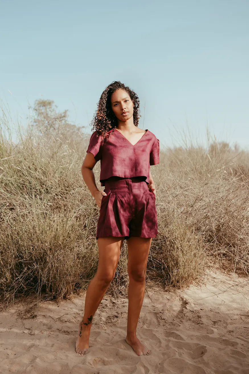 Pleated high-waisted Italian linen shorts set. Sustainably U