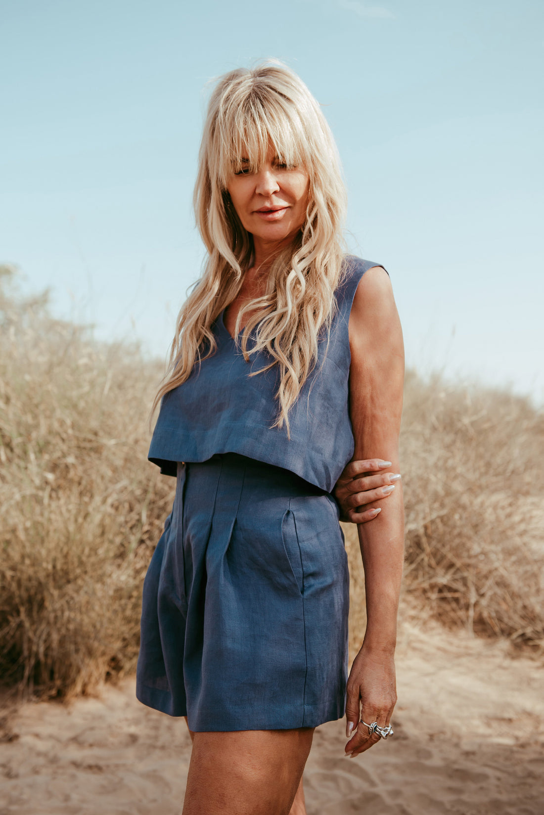 Pleated high-waisted Italian linen shorts. Made in Dubai. Sustainable fashion. Slow Fashion.