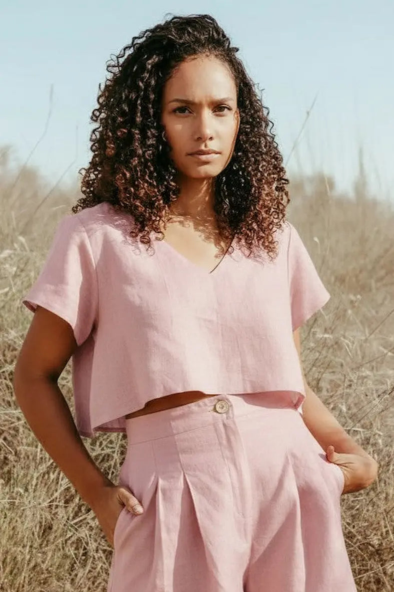 Pleated high-waisted Italian linen shorts set.  Made in Dubai. Sustainable fashion. Slow Fashion. Pink