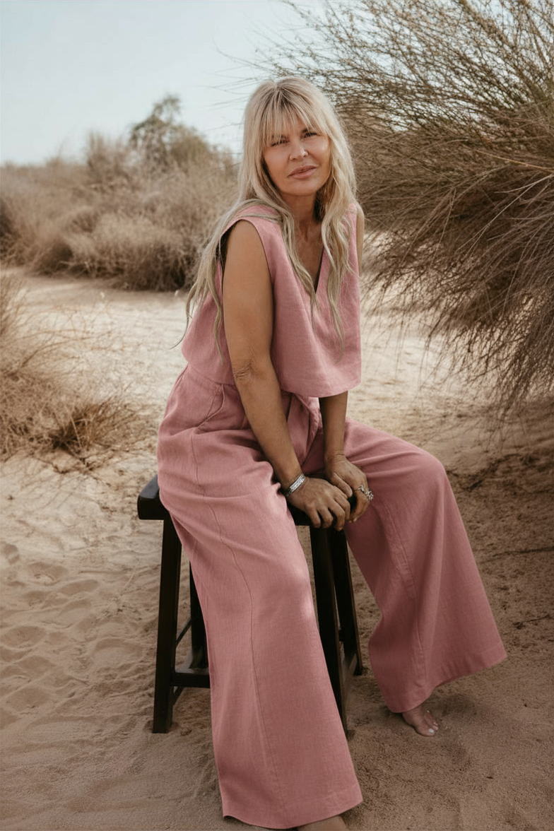 Amelia Italian Linen Co-ord Set in dusty pink – pleated wide-leg pants and V-neck sleeveless crop top, handmade in Dubai