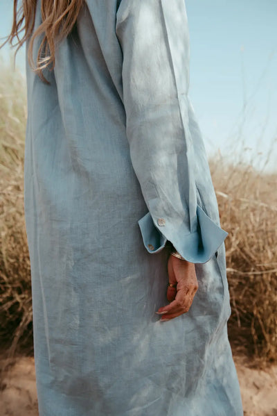 Aria Italian linen kaftan dress in sky blue, side detail view