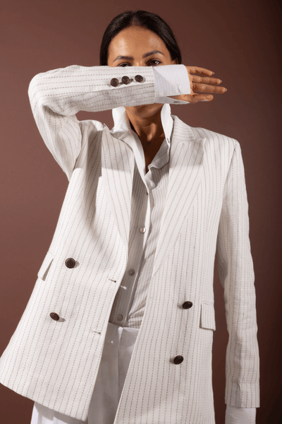 Kaia women's Linen Blazer By Sustainably U is custom made in  Dubai. Sustainable Fashion. Ethical Brand. slow Fashio