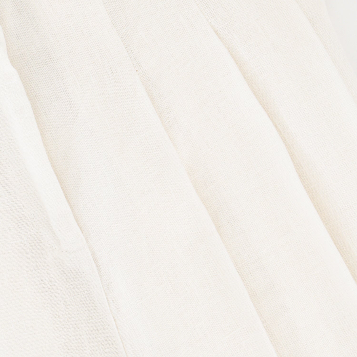 Kiana is the perfect 100% Irish linen pants to look and feel comfortably. Sustainable Fashion. Made in Dubai