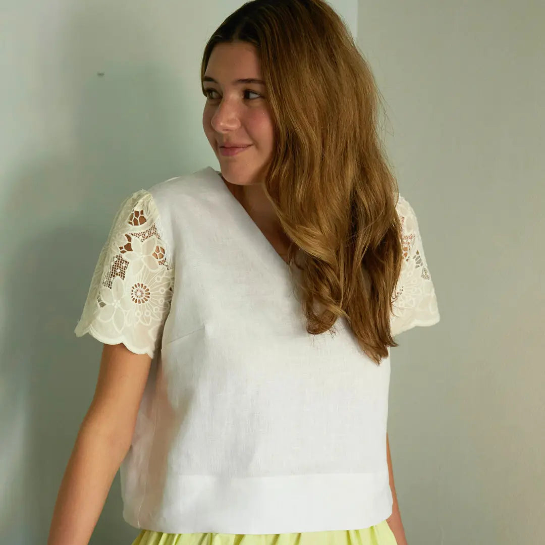  White Linen blouse with lace sleeves |Sustainably U | Slow Fashion