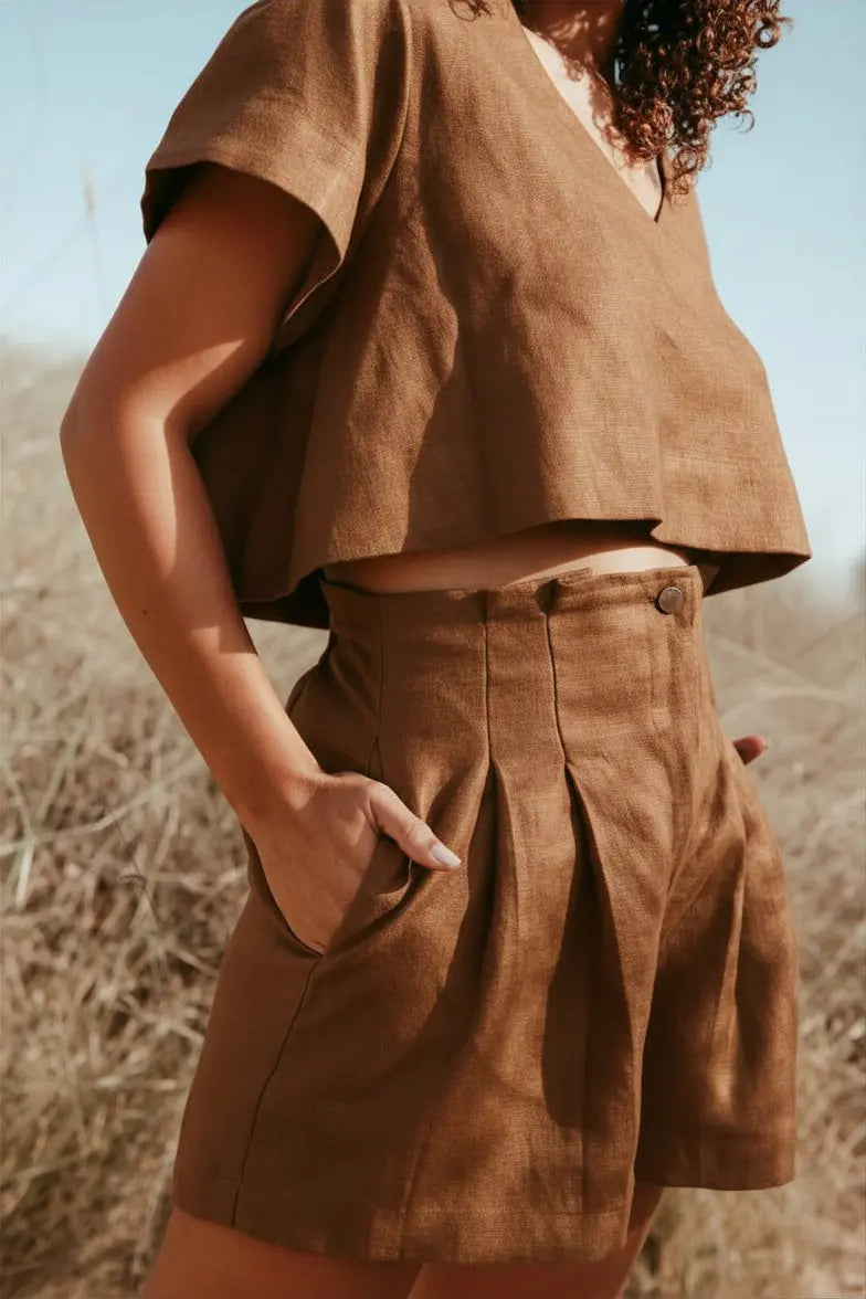 Pleated high-waisted Italian linen shorts set.  Made in Dubai. Sustainable fashion. Slow Fashion. Brown.