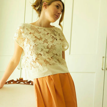 Designed and made in our Dubai studio. Beautiful cotton lace  top that is free size. These are the perfect top that can be paired with Pants or short. Made from gorgeously soft and beautiful lace. Designed and  made in Dubai. 

Rooted in sustainable fashion, this versatile set embodies the principles of slow fashion and modern ethical fashion brands, focusing on longevity, comfort, and responsible craftsmanship.