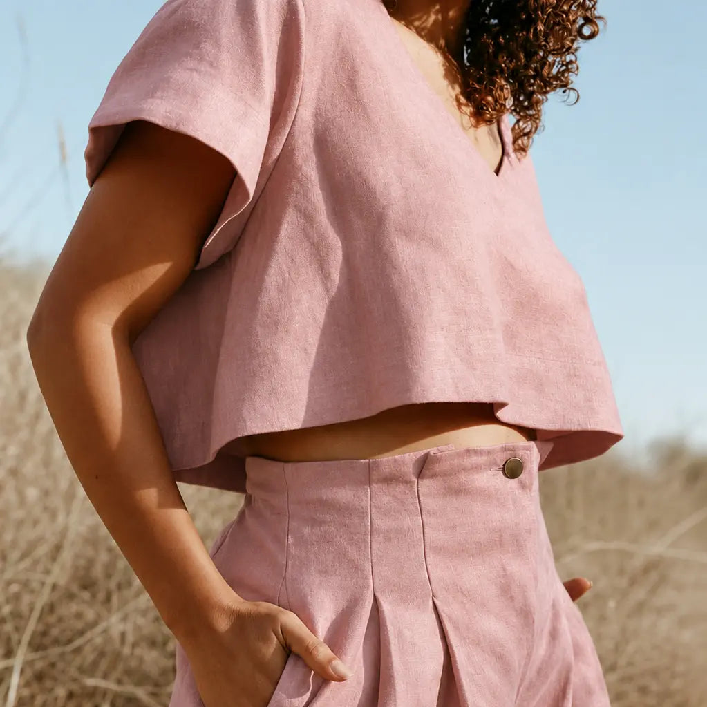Pleated high-waisted Italian linen shorts set. Sustainably U