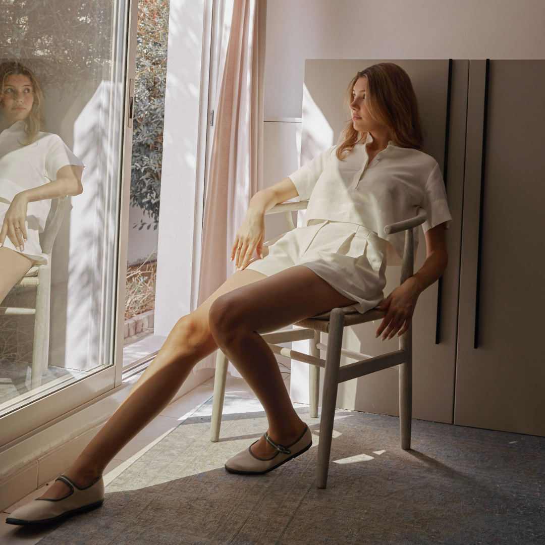 Samar Off white handmade Italian linen short set made in Dubai. Ethical fashion brands. A slow fashion luxury