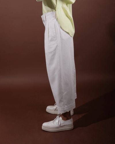 Palila Barrel Pants in Organic cotton sustainable women's trousers handmade in Dubai | Sustainably U